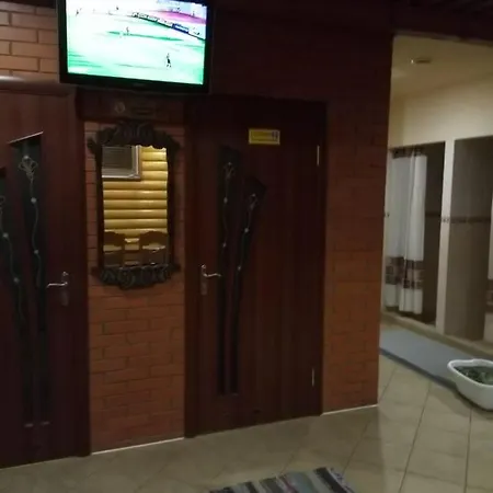 у яноша Inn *